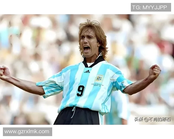 巴蒂斯图塔：足球场上的无冕之王，帅气与实力并存的传奇球星