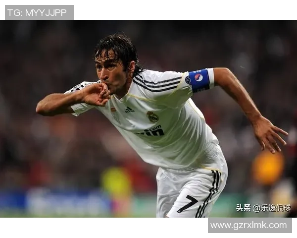 最新全球足球第十位球星排名揭晓 谁将成为下一个足坛传奇巨星